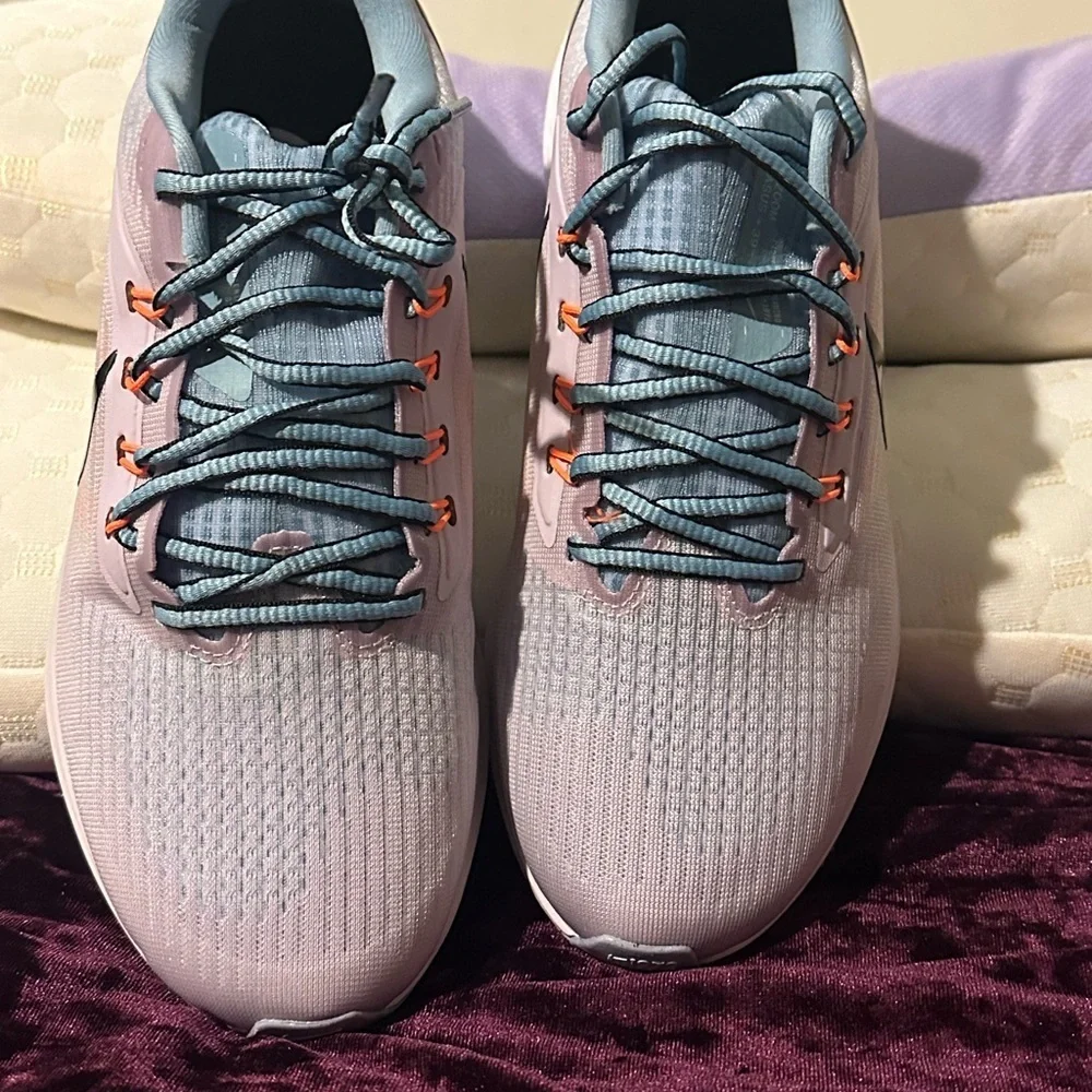 Nike Women's Athletic Shoes - Light Blue and Coral